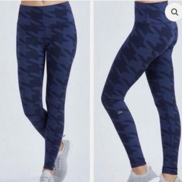 ALO Yoga Pants - Alo Yoga High Waisted Leggings Navy Camo Houndstooth Print Athletic Size M 7/8
